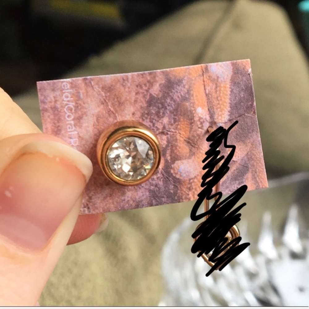 Single Swarovski stud for @christinelee